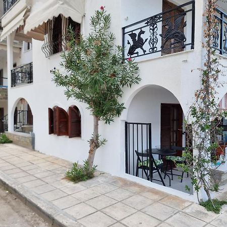 Lucas4 Flogita Apartment Dış mekan fotoğraf
